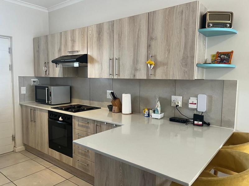 To Let 2 Bedroom Property for Rent in Heathfield Western Cape